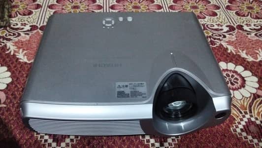 Hitachi LCD projector