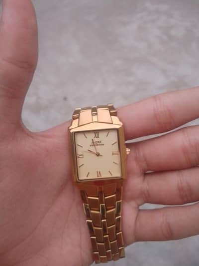 A_one original Japan vintage   15 years old watch with mint condition