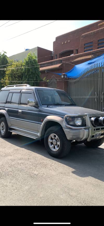 Mitsubishi Pajero 1993