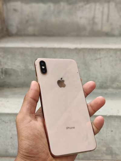 IPHONE XS MAX FACTORY UNLOCKED
