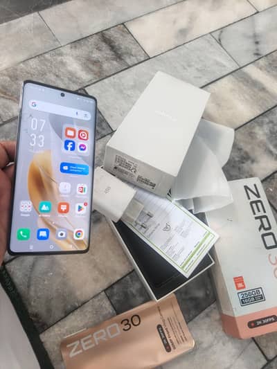 Infinix Zero 30