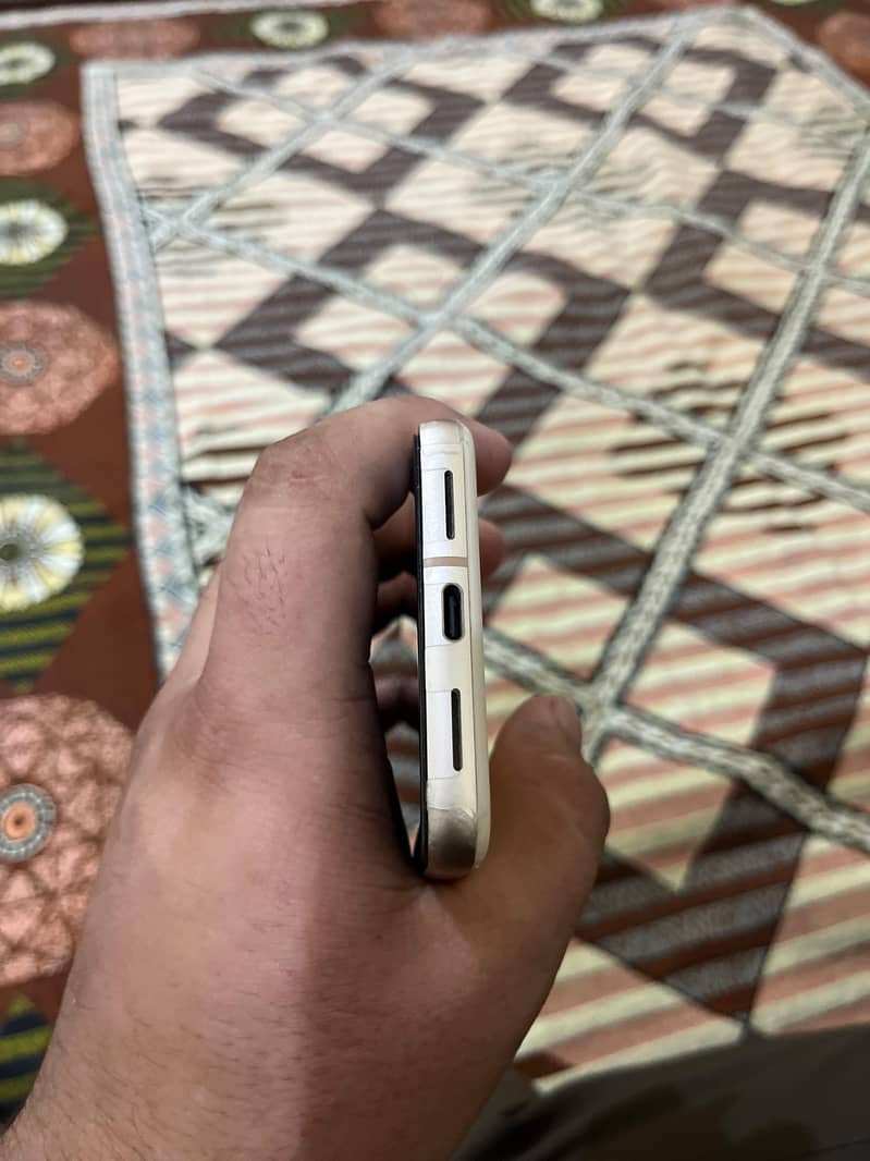 Google Pixel 8 Pro 3