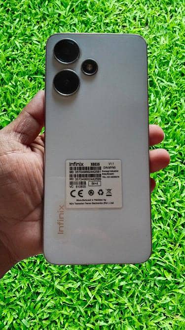 Infinix Hot 30 Play