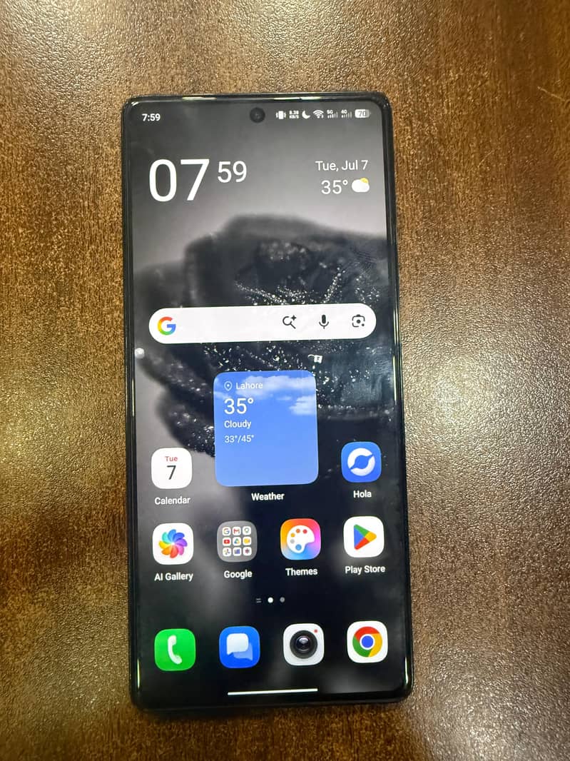 Tecno CAMON 30 Pro 0