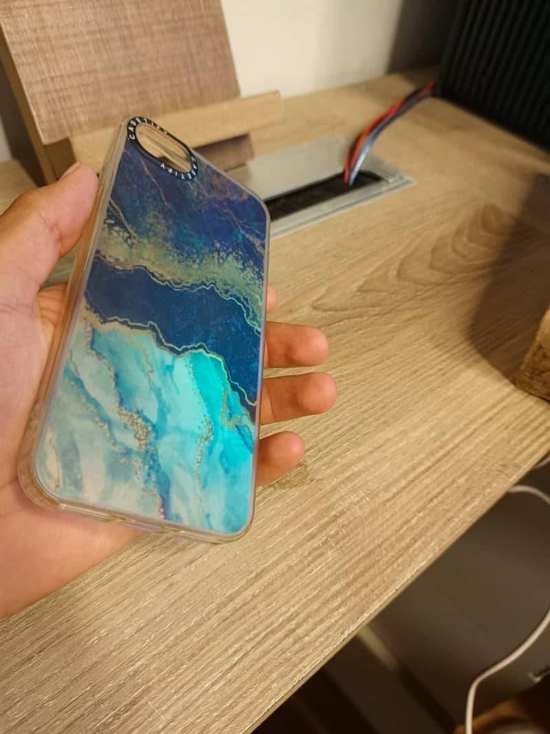 Apple iPhone 8 3
