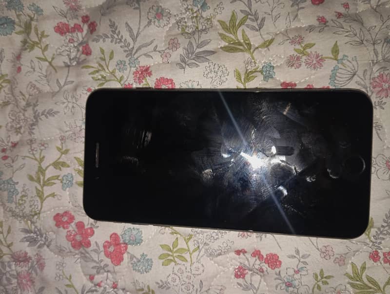 Apple iPhone 7 Plus 0