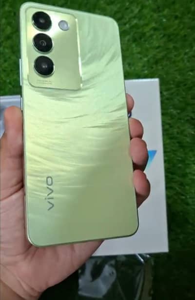 Vivo Y100