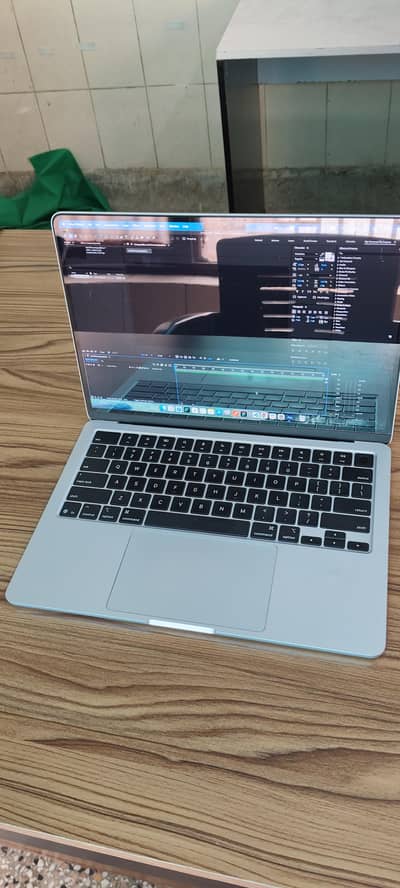 MacBook Air M4 16GB/256GB | Apple Warranty till Jan 2027