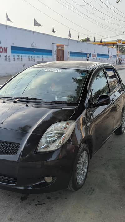 Toyota Vitz 7/13 in almost genuine condition.