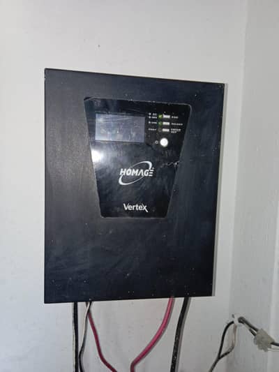 Hybrid solar inverter