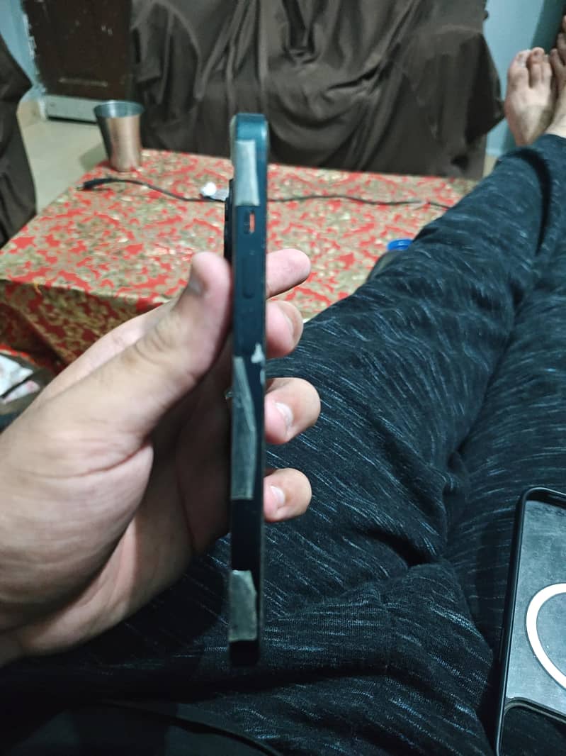 Apple iPhone 14 5