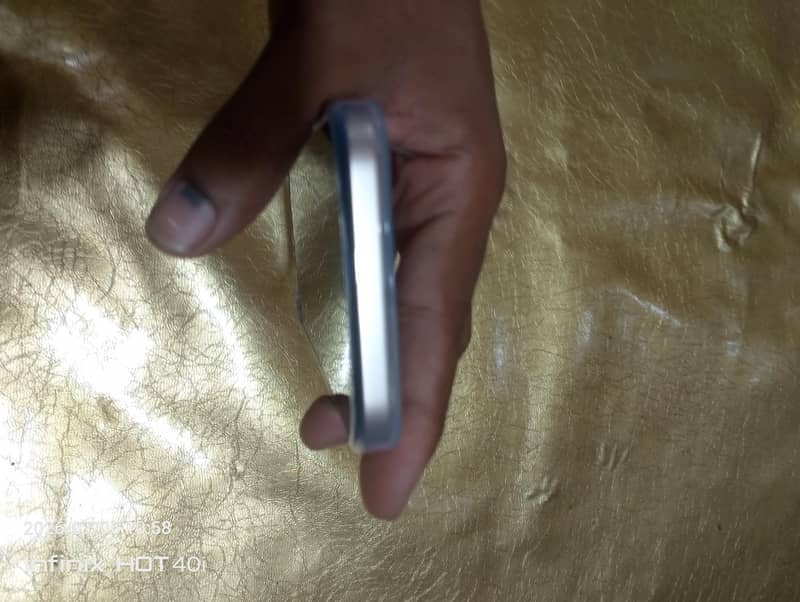 OPPO A6 4