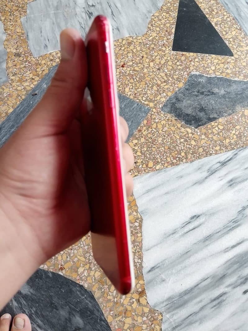 Apple iPhone 7 Plus 5