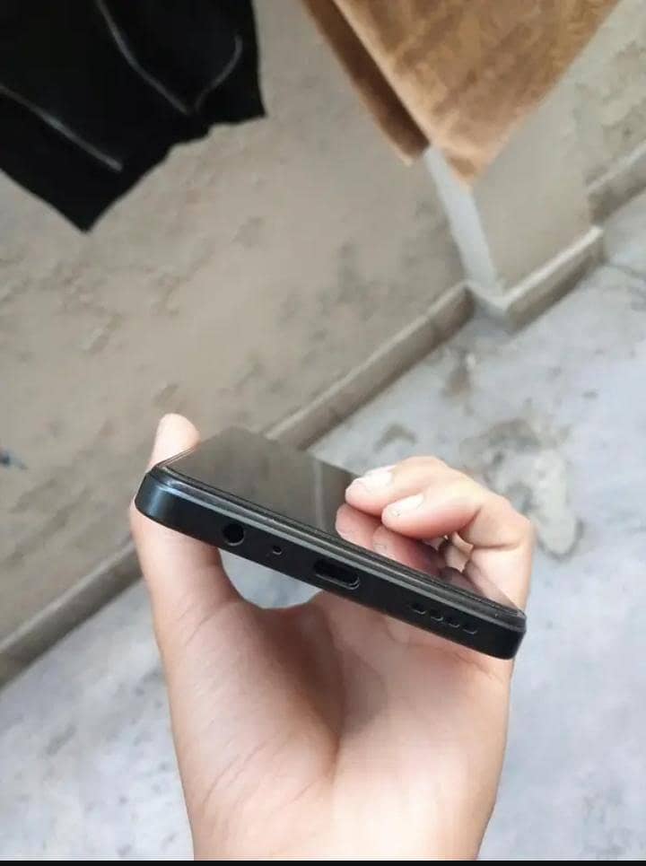Realme C71 1