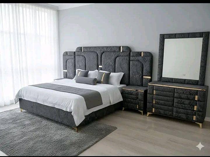 King size bed 2