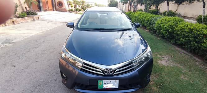 Toyota Corolla Altis Grande CVT-i 1.8 2014