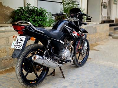 Yamaha  YBR 2016 1st Owner well maintained 0*3*3*4*2*0*7*7*8*5*3
