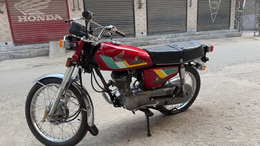 Honda CG 125 2003 Model All Docoments clear 03708090219