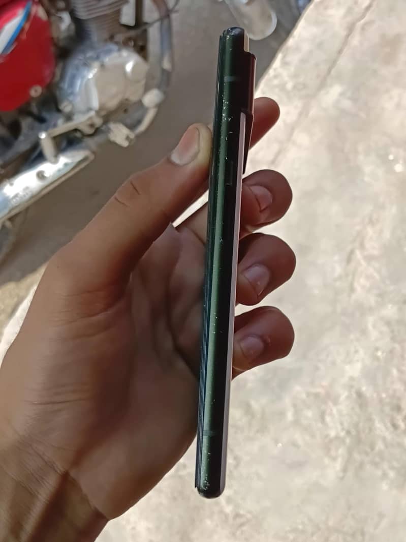 Google Pixel 6 4