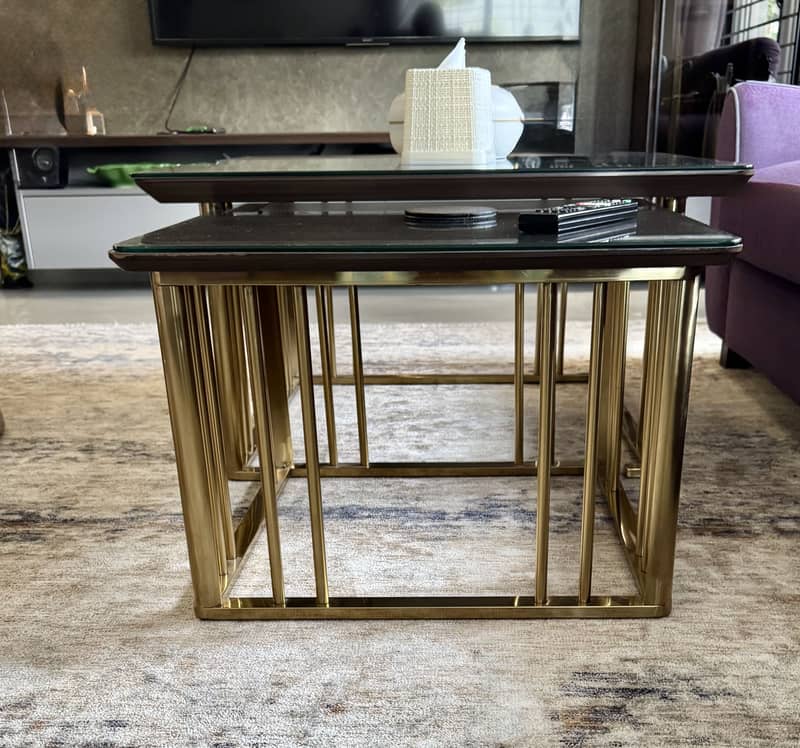 Centre Table pure in BRASS 1