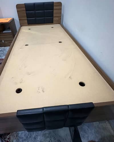2 Single Beds
