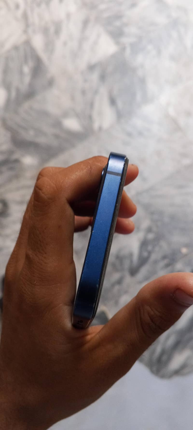 Apple iPhone 12 6