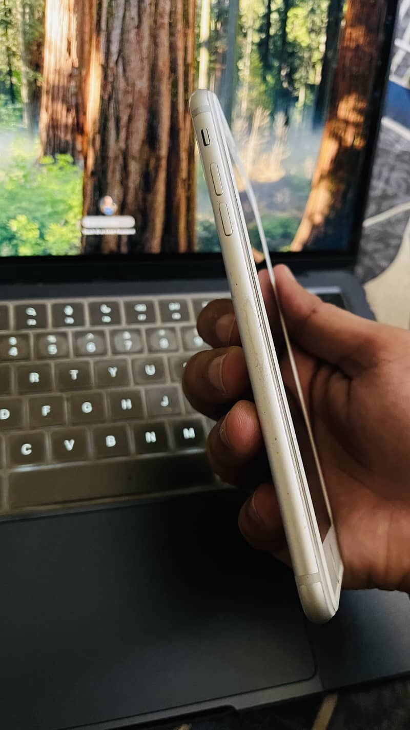 Apple iPhone 7 Plus 1