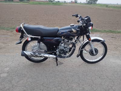 Honda CG125 model 2025 urgent sale
