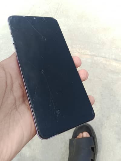 Mobile phone for Sale in good condition for hotspot.