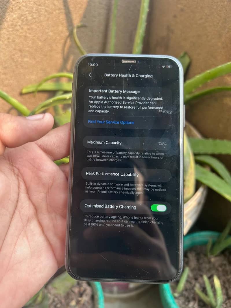 Apple iPhone 11 4
