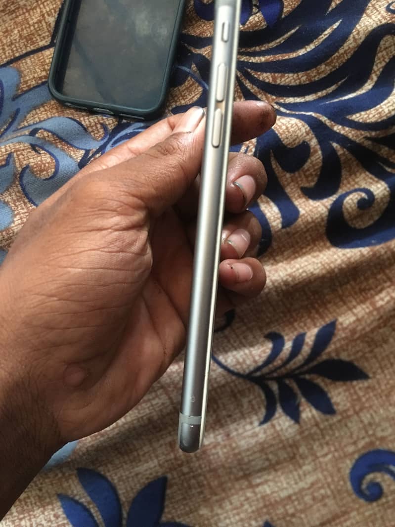 Apple iPhone 6 1