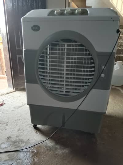 GFC Grand Model 7700 In very good condion