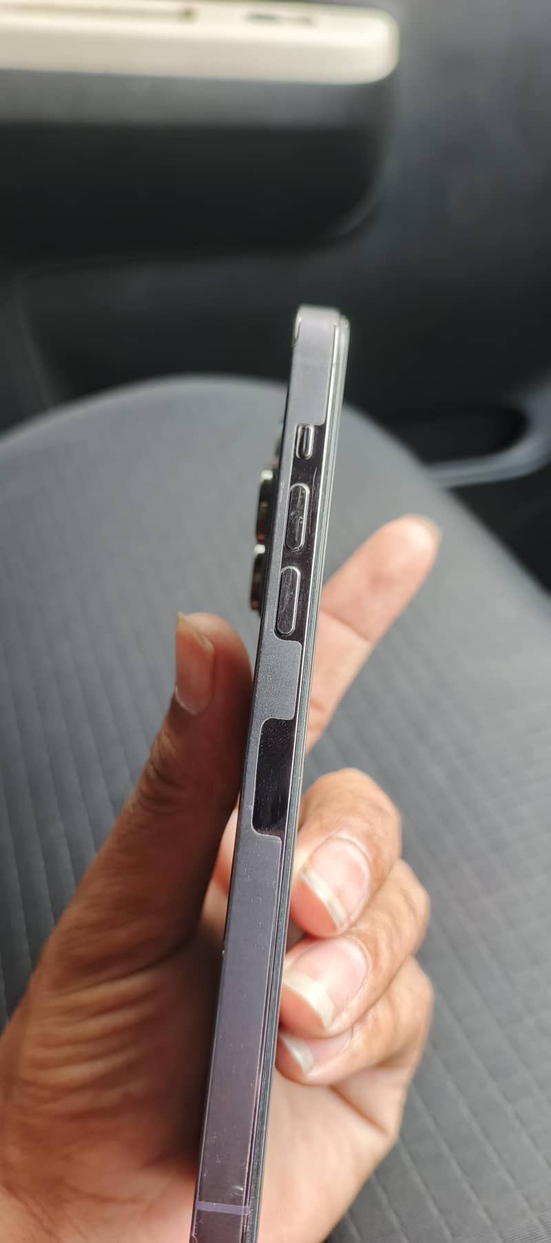 Apple iPhone 14 Pro Max 1