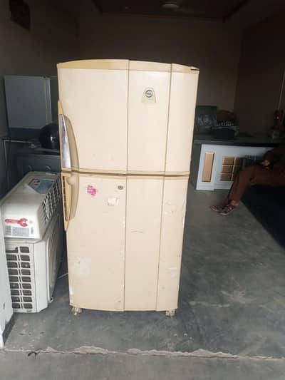 Refrigerator for sell