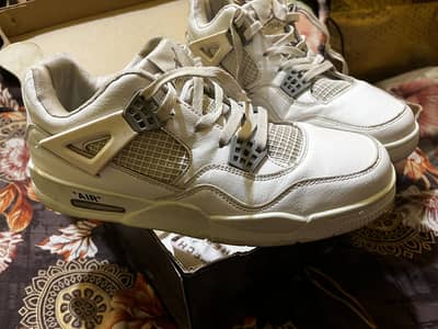 White jordan sneakers for sale urgent
