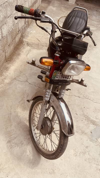 Honda CD 70 2015 Model is for Sale