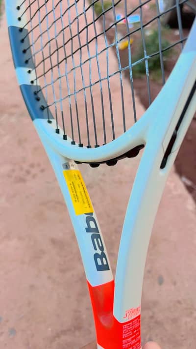 Tennis ball reckat brand babolat & welson original i bring from dubai