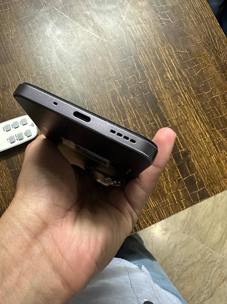 Realme C75 6