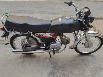 Honda CD 70 2025