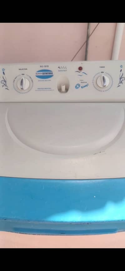 Washing machine in very good condition just for 12500