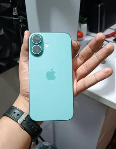 iPhone 16 new condtion 100 bettery health read add must