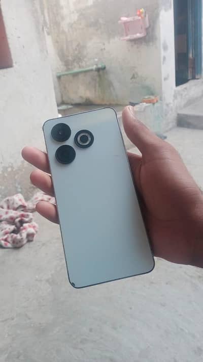Infinix Smart 8