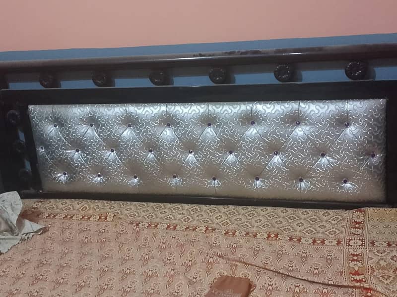 double bed 0