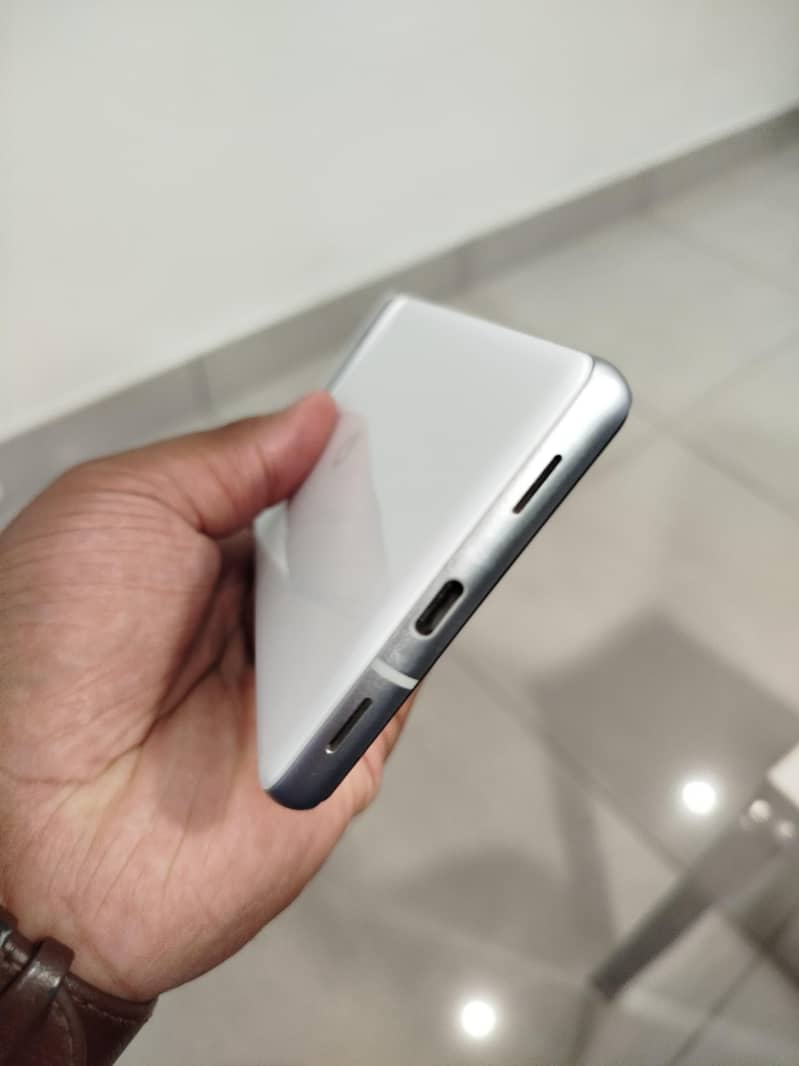 Google Pixel 7a 1
