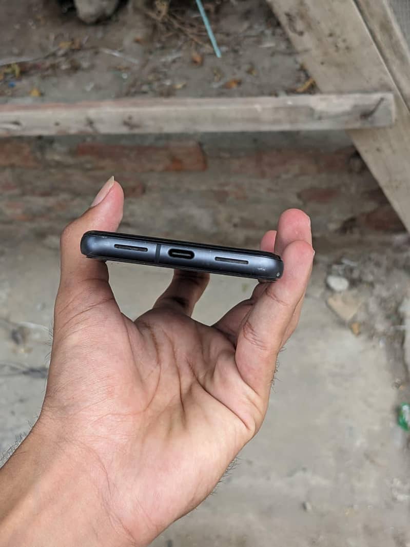 Google Pixel 8 2