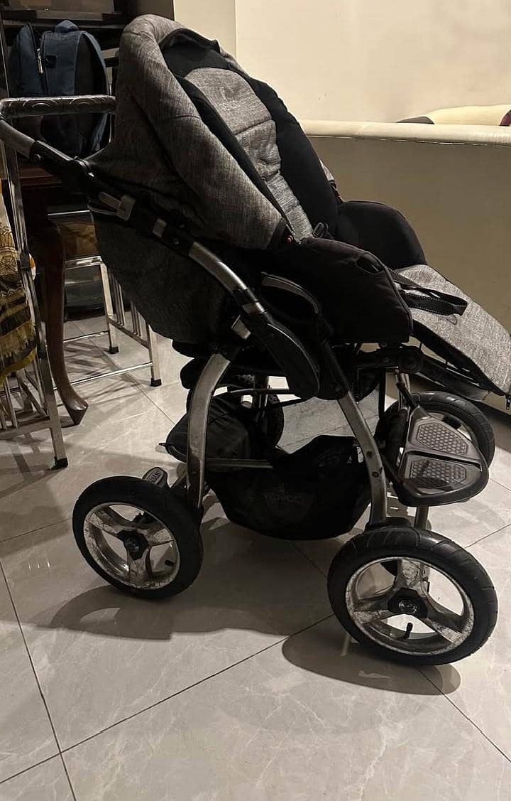 Pram/Stroller/Pushchair 2