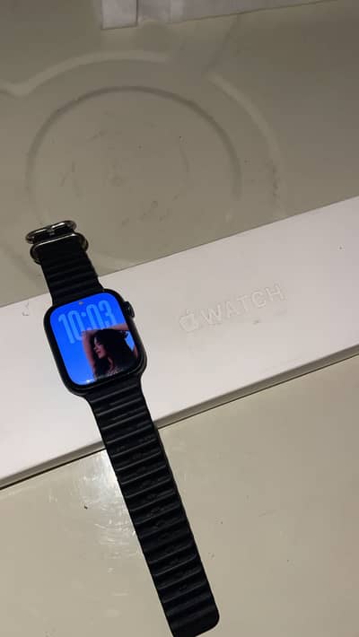Apple watch series 8 complete box