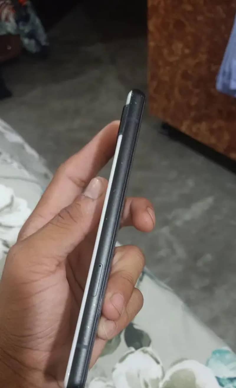 Google Pixel 6a 3