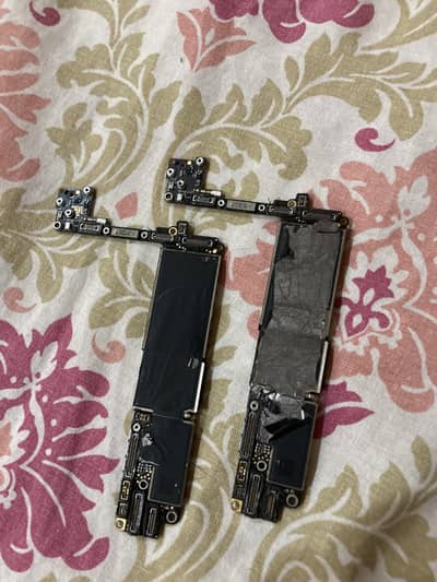 Apple iPhone se 2020 board
