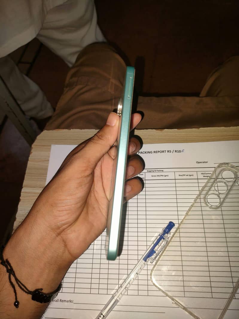 Tecno CAMON 40 Pro 4